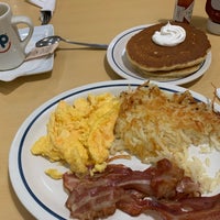 รูปภาพถ่ายที่ IHOP โดย Eduardo เมื่อ 5/23/2022