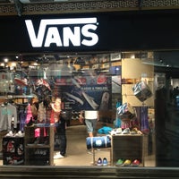 closest vans store near me