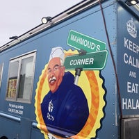 Photo taken at Halal Food Cart on 34th Ave by Oscar C. on 4/2/2019