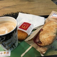 Photo taken at McDonald&amp;#39;s by Roger W. on 12/12/2018