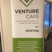 Foto tirada no(a) Venture Cafe At CIC por Carla em 8/10/2017