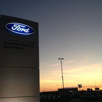 Photo taken at Ford Summit Motor by Isao on 10/23/2012