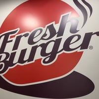 Foto tirada no(a) Fresh Burger por Samson C. em 12/15/2019