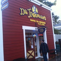Foto diambil di Dr. Insomniac&amp;#39;s Fine Coffee, Tea, Smoothies &amp;amp; Cafe oleh Tait pada 12/21/2012