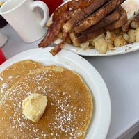 Photo taken at Lou Roc&amp;#39;s Diner by Mason . on 8/8/2021