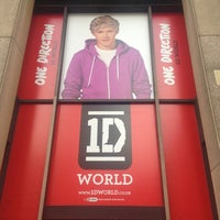 Photo taken at 1D World by Ana Clara F. on 12/24/2012