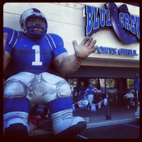 Photo taken at Blue Crew Sports Grill by Kyle L. on 9/16/2012