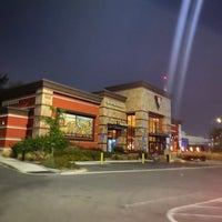 รูปภาพถ่ายที่ BJ&amp;#39;s Restaurant &amp;amp; Brewhouse โดย Ger A. เมื่อ 6/21/2022