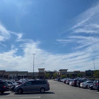 Photo taken at Freehold Raceway Mall by Ger A. on 8/26/2020