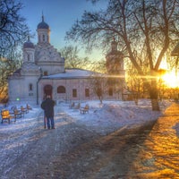 Photo taken at Церковь Живоначальной Троицы в Хорошево-Мневниках by Le❌❌us 🏆 Corleone O. on 2/19/2015