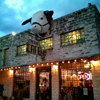 8/11/2013 tarihinde Brian T.ziyaretçi tarafından Texan Cafe &amp;amp; Pie Shop'de çekilen fotoğraf