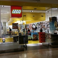 The Lego Store  South Coast Plaza Tour 