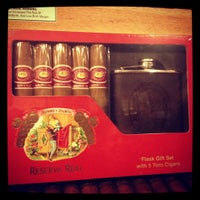 12/1/2012にSarahがOK Cigarsで撮った写真
