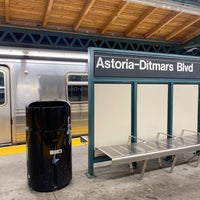 Photo taken at MTA Subway - Astoria/Ditmars Blvd (N/W) by Sarah on 8/13/2022