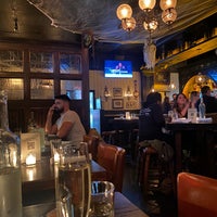 Foto tirada no(a) White Oak Tavern por Sarah em 10/18/2021