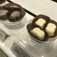 Photo taken at See&amp;#39;s Candies by Sarah on 7/18/2016
