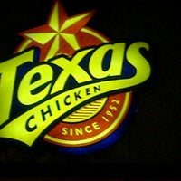 Photo taken at Texas Chicken دجاج تكساس by Jain J. on 7/15/2013