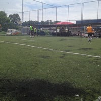 Photo taken at Quadra De Esportes Portuguesa by Everton on 12/30/2012