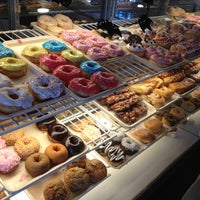 9/27/2013에 Hayley님이 Pena&#39;s Donut Heaven &amp; Grill에서 찍은 사진