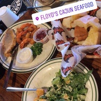 Photo taken at Floyds Cajun Seafood And Texas Steakhouse by Eric C. on 11/6/2017