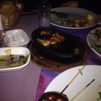 Foto diambil di Tek Kadeh Restaurant oleh Zeliha pada 1/23/2016