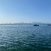 Photo taken at Qiandao Lake by Yun D. on 10/3/2021