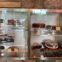 9/4/2019에 Rhonda F.님이 Front Porch: Cakes &amp;amp; Eatery에서 찍은 사진