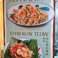 Photo taken at Penang Lim Brothers Char Koay Teow by Gabriel S. on 4/17/2022