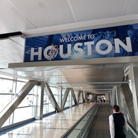 Photo taken at George Bush Intercontinental Airport (IAH) by Arturo G. on 5/21/2022