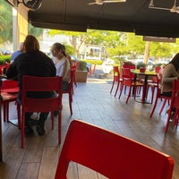 Photo taken at The Sushi &amp;amp; Salads, Co. by Arturo G. on 12/30/2019