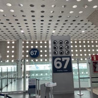 Photo taken at Sala/Gate 67 by Arturo G. on 10/21/2022