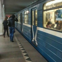 Photo taken at metro Komsomolskaya by Андрей К. on 9/11/2013