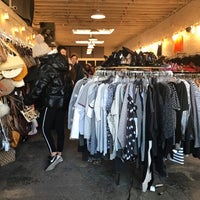 Beacon S Closet East Williamsburg Brooklyn Ny
