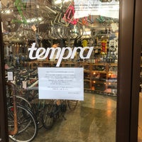 Photo taken at tempra cycle &amp;amp; Drop bar by moco m. on 9/28/2018