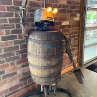 Photo taken at Wooden Robot Brewery by Cortney M. on 8/27/2023
