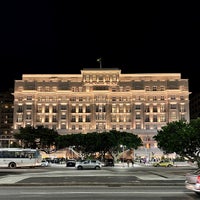 Foto diambil di Belmond Copacabana Palace oleh P373R pada 10/29/2023