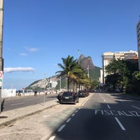 Photo taken at Avenida Delfim Moreira by P373R on 5/5/2022