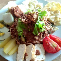 Review Mam Mee Bakery & Kopihaus