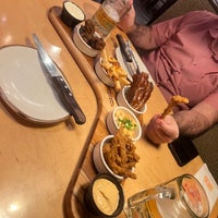 Photo taken at Outback Steakhouse by Veruschka C. on 3/13/2022
