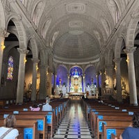 Foto diambil di Iglesia Matriz Virgen Milagrosa oleh Andrés pada 3/22/2022
