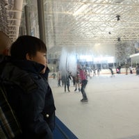 Foto scattata a TSC Hockey &amp;amp; Skate Shop da Rizza Carmina B. il 12/3/2011