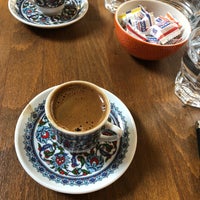 Photo prise au İstanbull Café &amp;amp; Fal &amp;amp; Restaurant par 🌟 Z..H..R 🌟 le8/31/2018