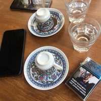 Das Foto wurde bei İstanbull Café &amp;amp; Fal &amp;amp; Restaurant von 🌟 Z..H..R 🌟 am 4/19/2018 aufgenommen