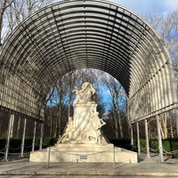 Photo taken at Richard-Wagner-Denkmal by Cornell P. on 2/4/2023