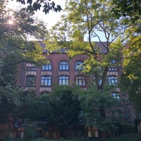 Photo taken at Schule am Berlinickeplatz (13.Integrierte Sekundarschule) by Cornell P. on 8/11/2023