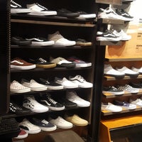vans outlets malaysia