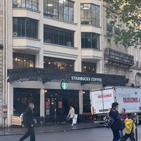 Photo taken at Starbucks by Sandrine A. on 9/27/2022