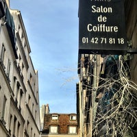 Photo taken at La Suite Paris by Sandrine A. on 12/9/2017
