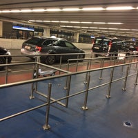 Photo taken at Taxi Stand Brussels Airport by Emmanuel D. on 1/21/2019