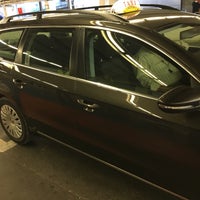Photo taken at Taxi Stand Brussels Airport by Emmanuel D. on 9/27/2016